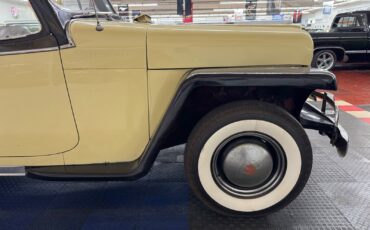 Willys-Jeepster-1950-26