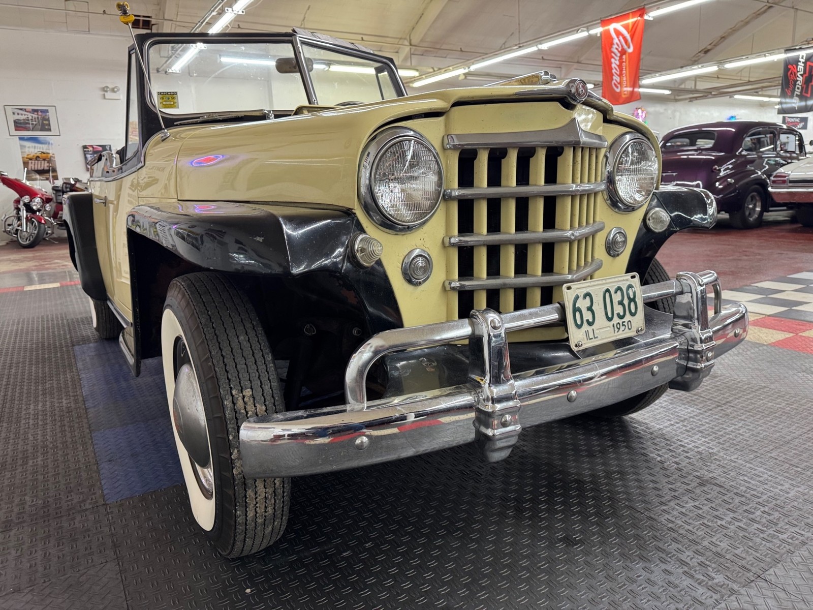 Willys-Jeepster-1950-7