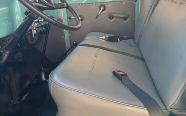 Willys-Utility-wagon-1960