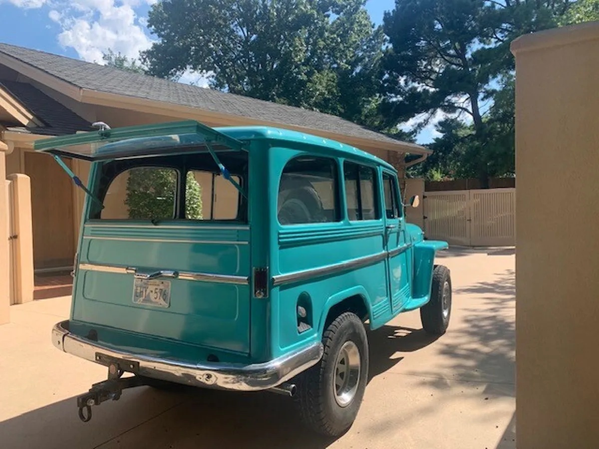 Willys-Utility-wagon-1960-5