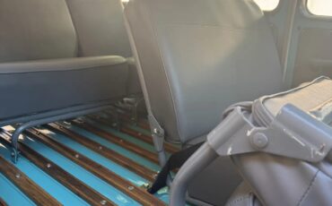 Willys-Utility-wagon-1960-7