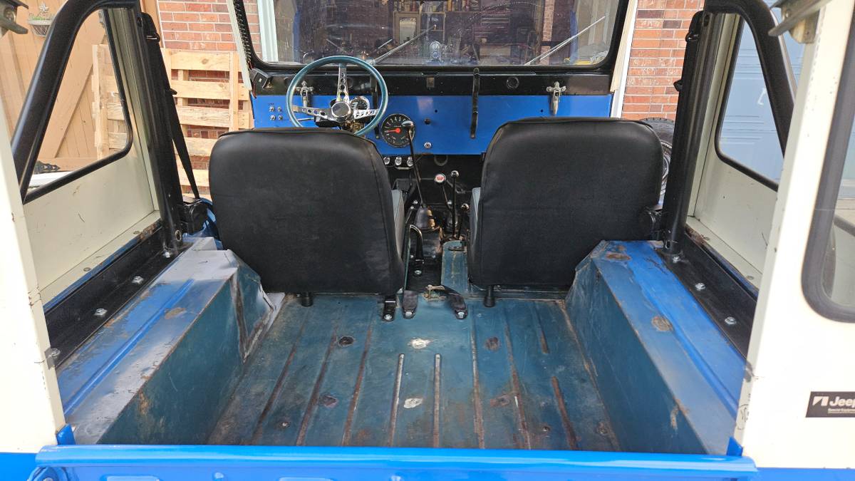 Willys-cj5-1961-blue-12