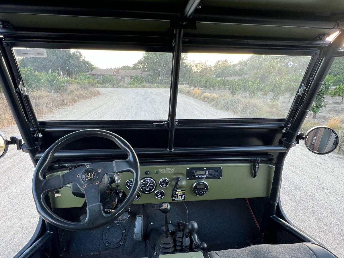 Willys-jeep-1942-green-14
