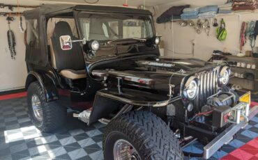 Willys-jeep-1946-black-1