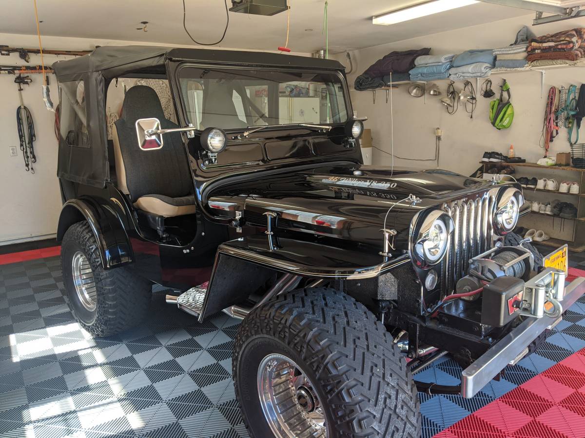 Willys-jeep-1946-black-1