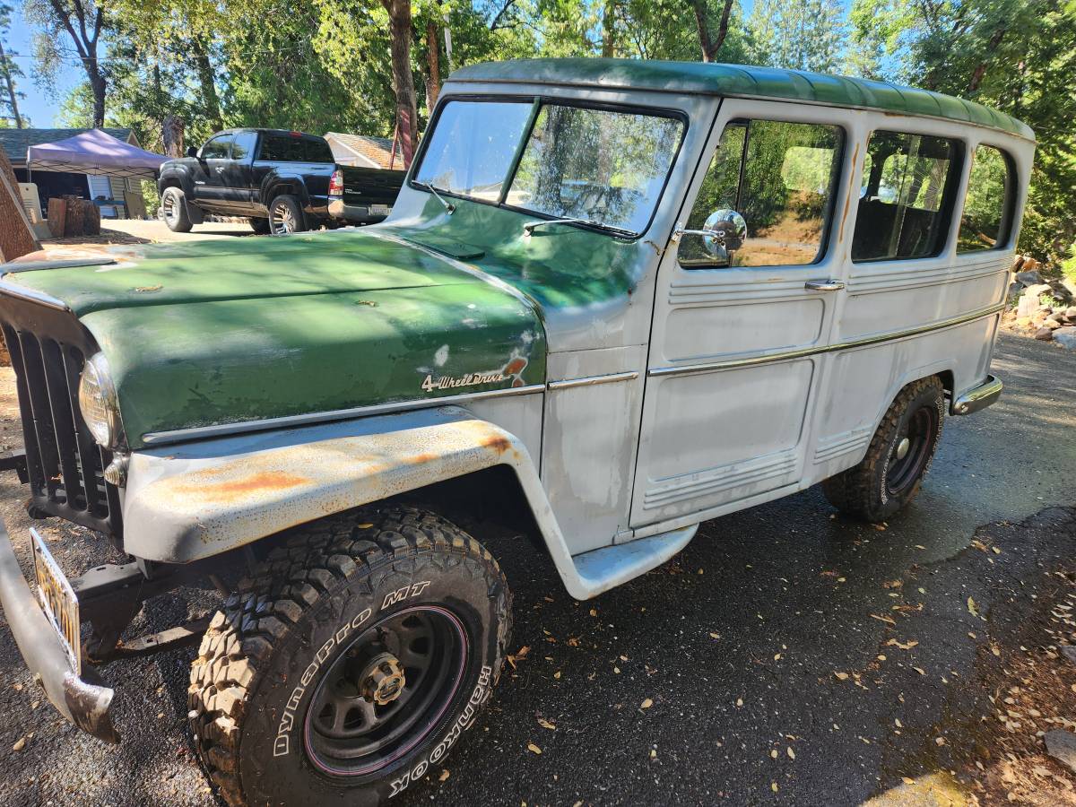 Willys-jeep-1959-grey-3