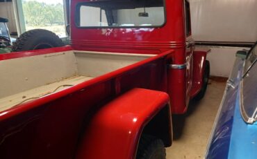 Willys-jeep-1960-red-3