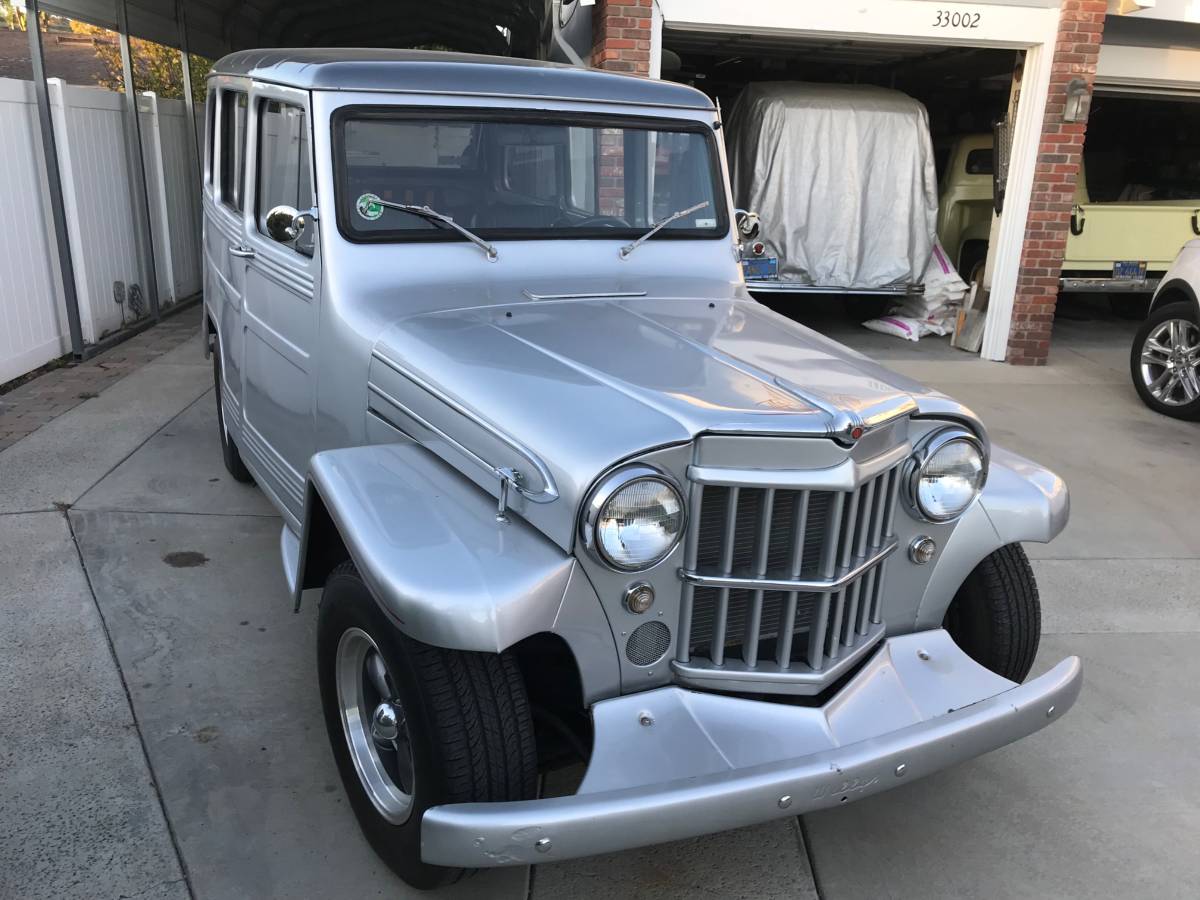 Willys-jeep-overland-wagon-1962-grey-6