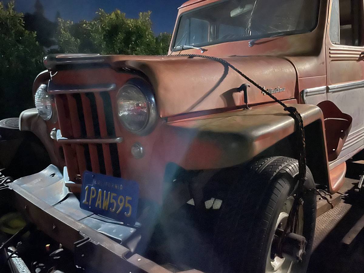 Willys-jeep-wagon-1964-orange-3