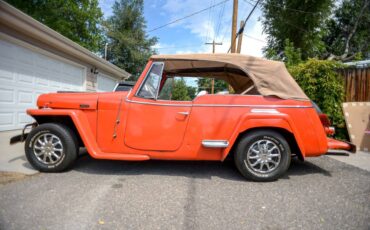 Willys-jeepster-1948-orange-1