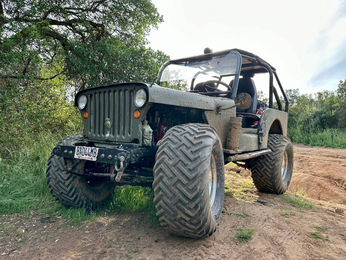 Willys-mb-1944-green-2