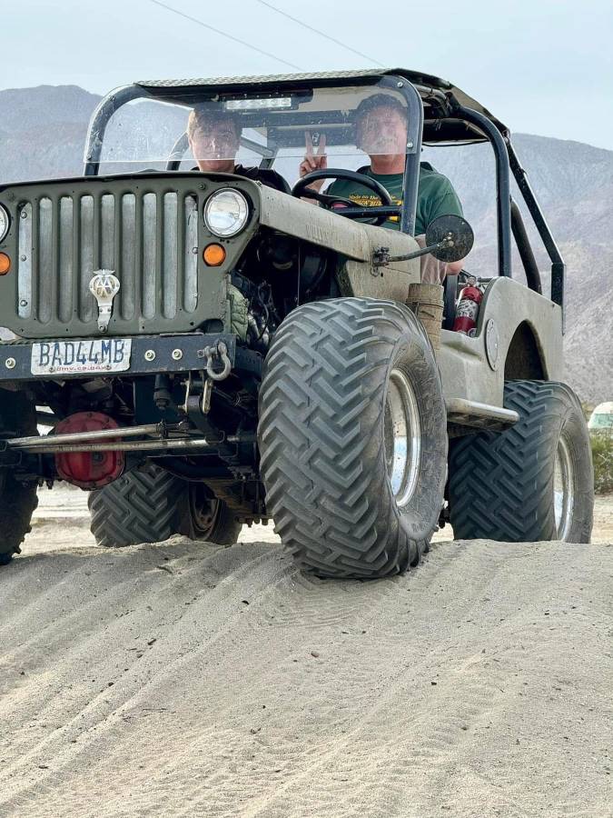 Willys-mb-1944-green-3