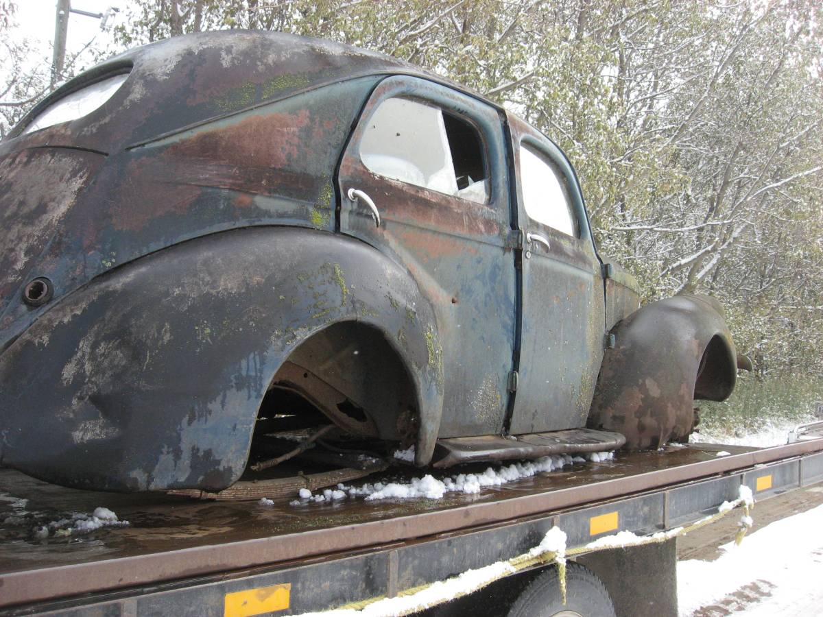 Willys-overland-1939-6