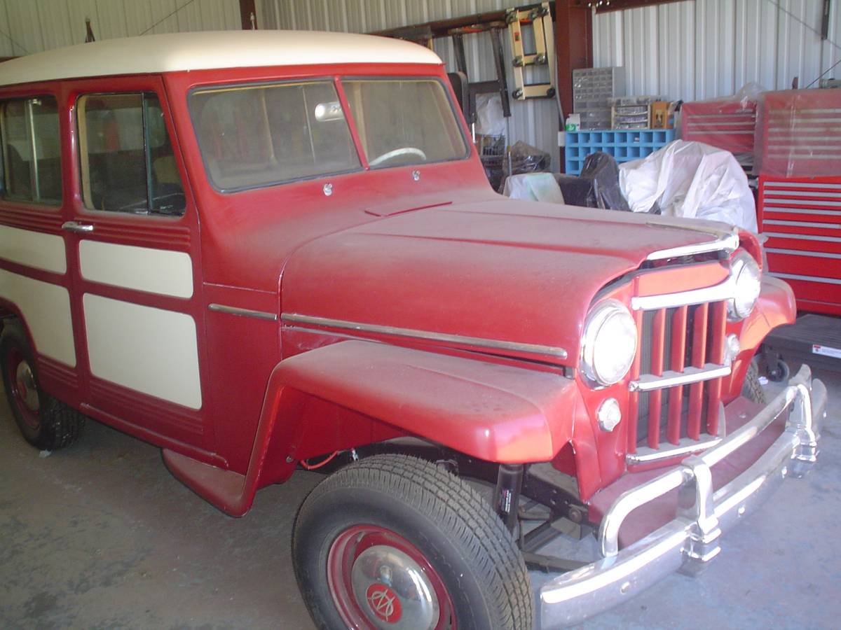 Willys-station-wagon-1954-red-1