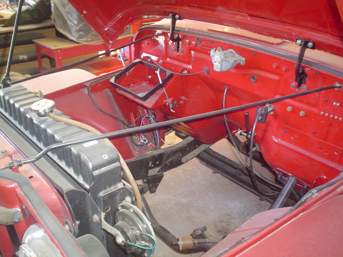 Willys-station-wagon-1954-red-10