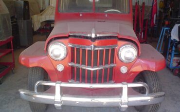 Willys-station-wagon-1954-red