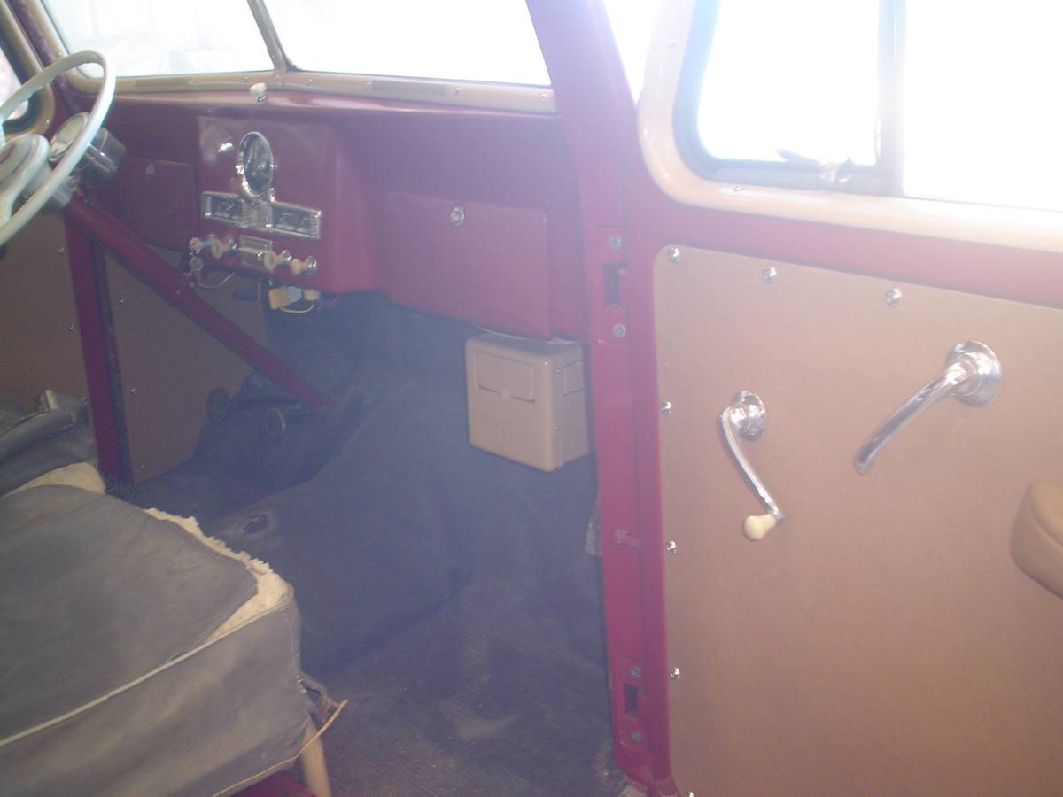 Willys-station-wagon-1954-red-4