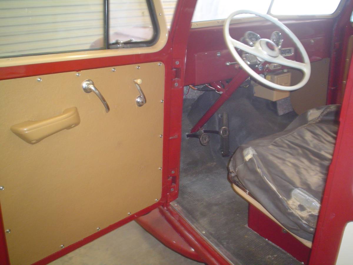 Willys-station-wagon-1954-red-5