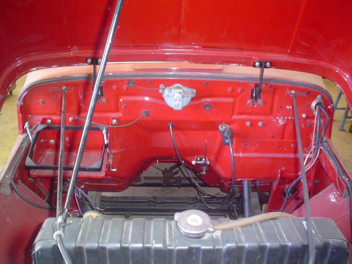 Willys-station-wagon-1954-red-8