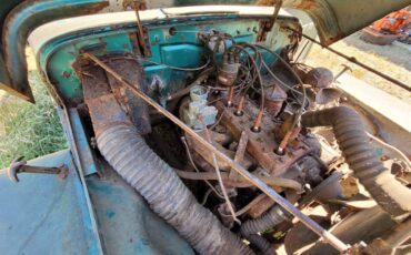 Willys-wagon-1952-green-3