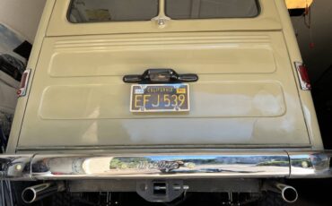 Willys-wagon-1953-custom-2