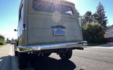 Willys-wagon-1953-custom-4