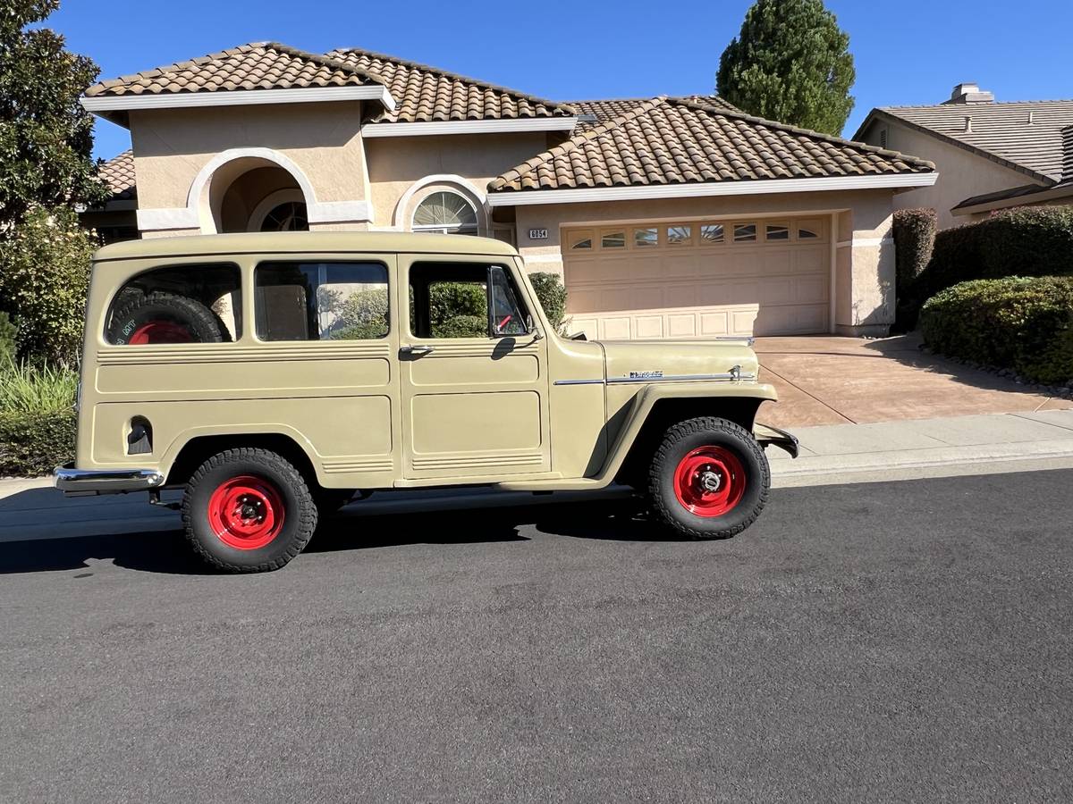 Willys-wagon-1953-custom-7