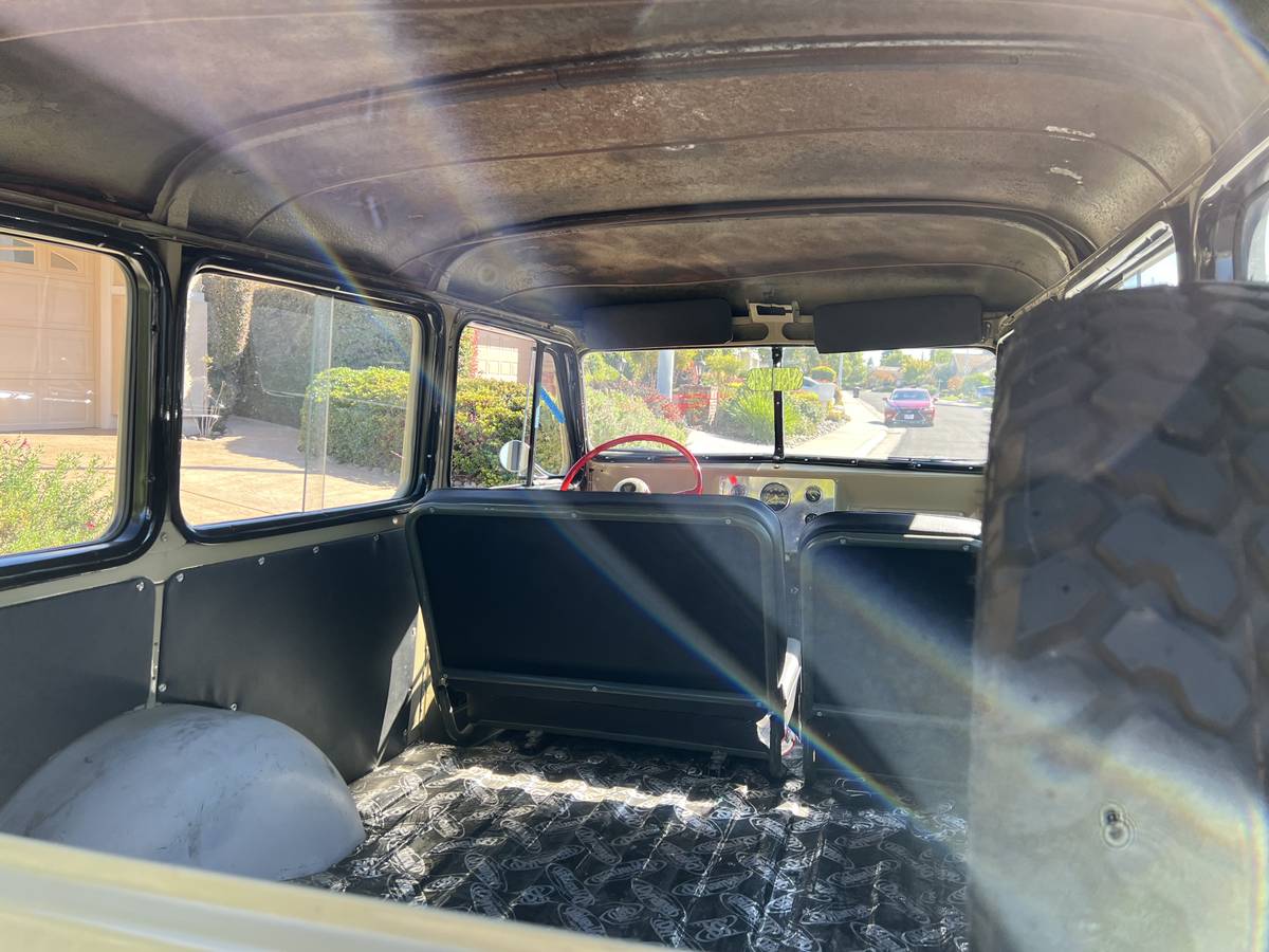 Willys-wagon-1953-custom-8