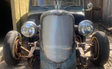 Willys-wagon-1953-green-1