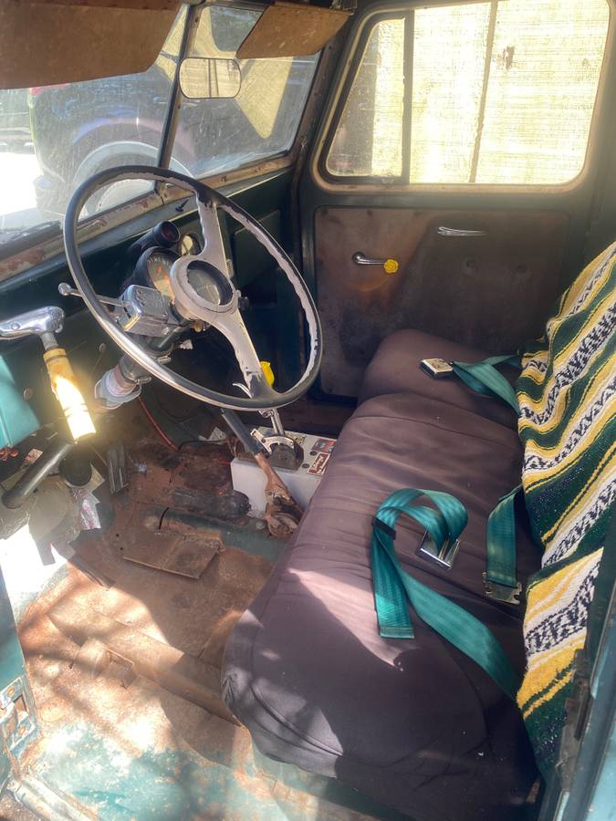 Willys-wagon-1953-green-6