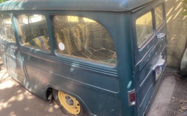 Willys-wagon-1953-green-7