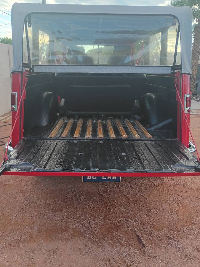 Willys-wagon-1954-red-14