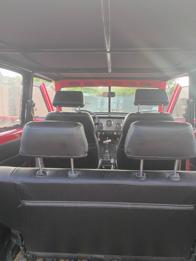 Willys-wagon-1954-red-16