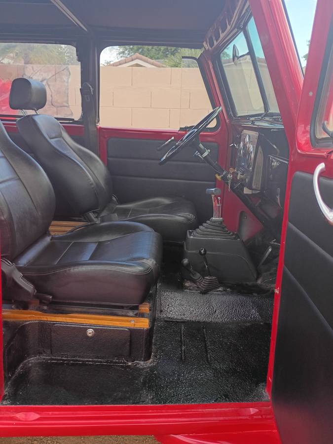 Willys-wagon-1954-red-20