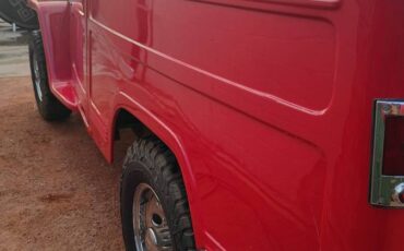 Willys-wagon-1954-red-7
