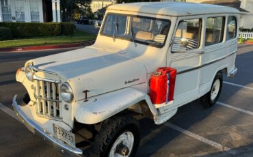 Willys-wagon-1962-white-16