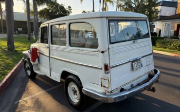 Willys-wagon-1962-white-2