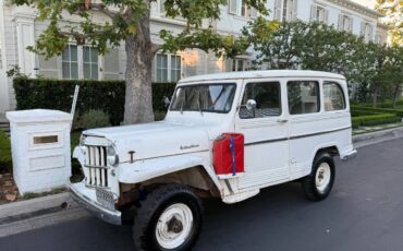 Willys-wagon-1962-white-22