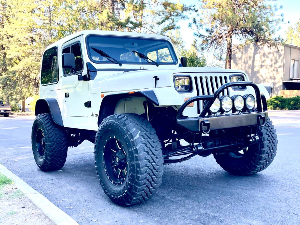 Wrangler-yj-1991-white-11