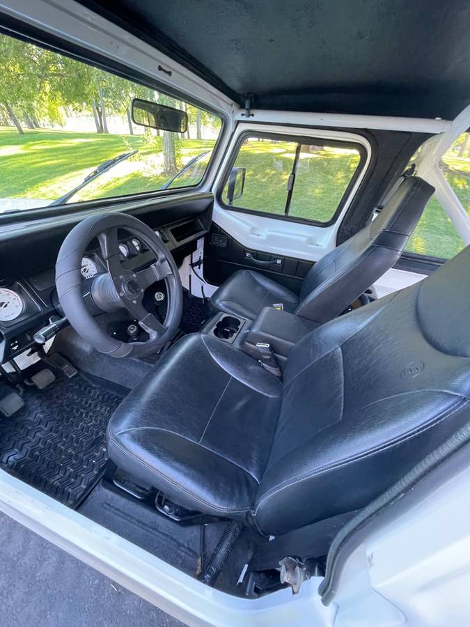 Wrangler-yj-1991-white-2