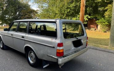 Yv1ax8858f3634432-1985-16