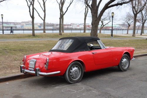 Alfa-romeo-2600-1963-Red-Ivory-2