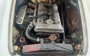 Alfa-romeo-Giulietta-1961-White-Black-4