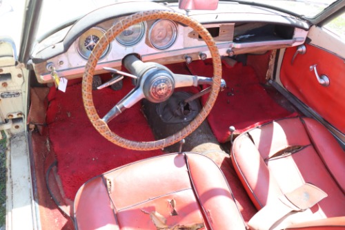 Alfa-romeo-Spider-1958-White-Red-4