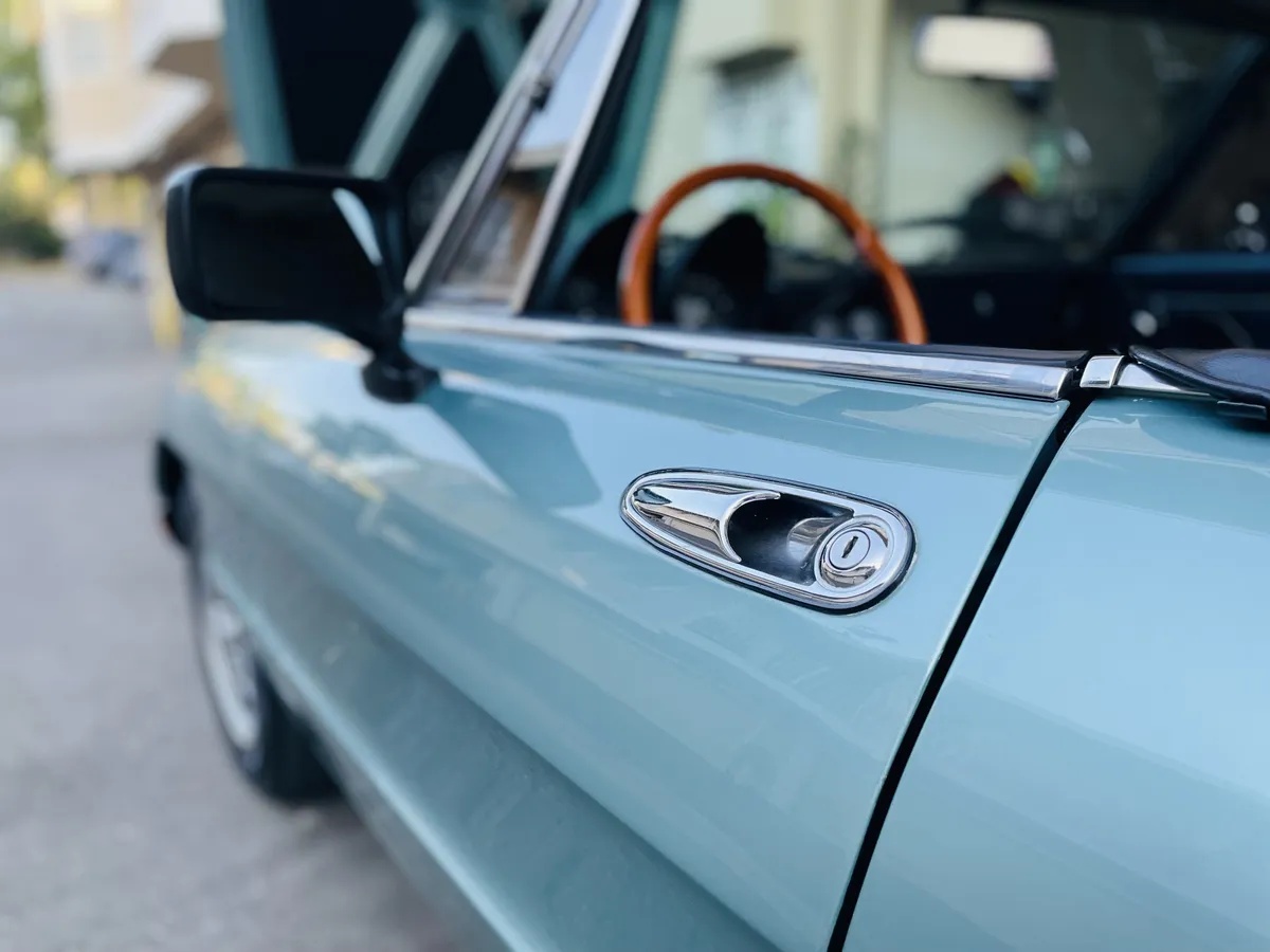 Alfa-romeo-Spider-1984-4