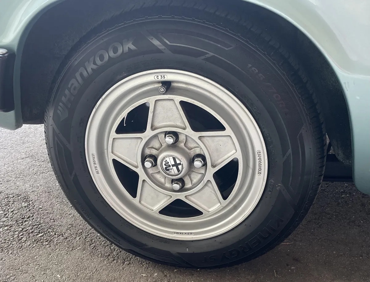 Alfa-romeo-Spider-1984-8