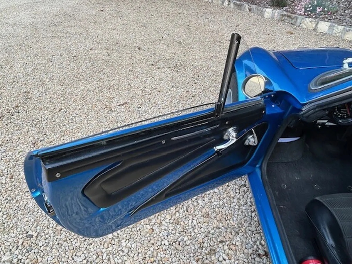 Alpine-A110-1971-Blue-Black-4