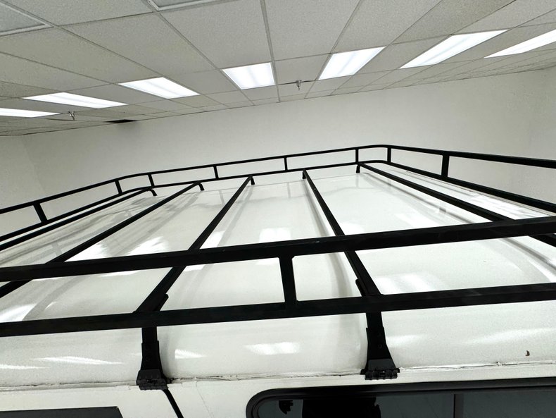 Am-general-Hummer-1995-White-Tan-26