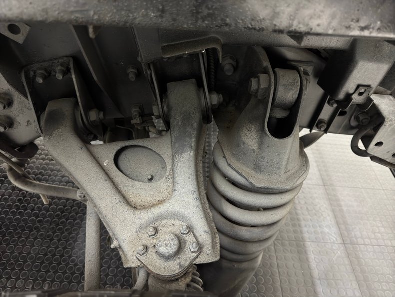 Am-general-Hummer-1995-White-Tan-35