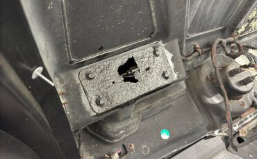 Am-general-Hummer-1995-White-Tan-36